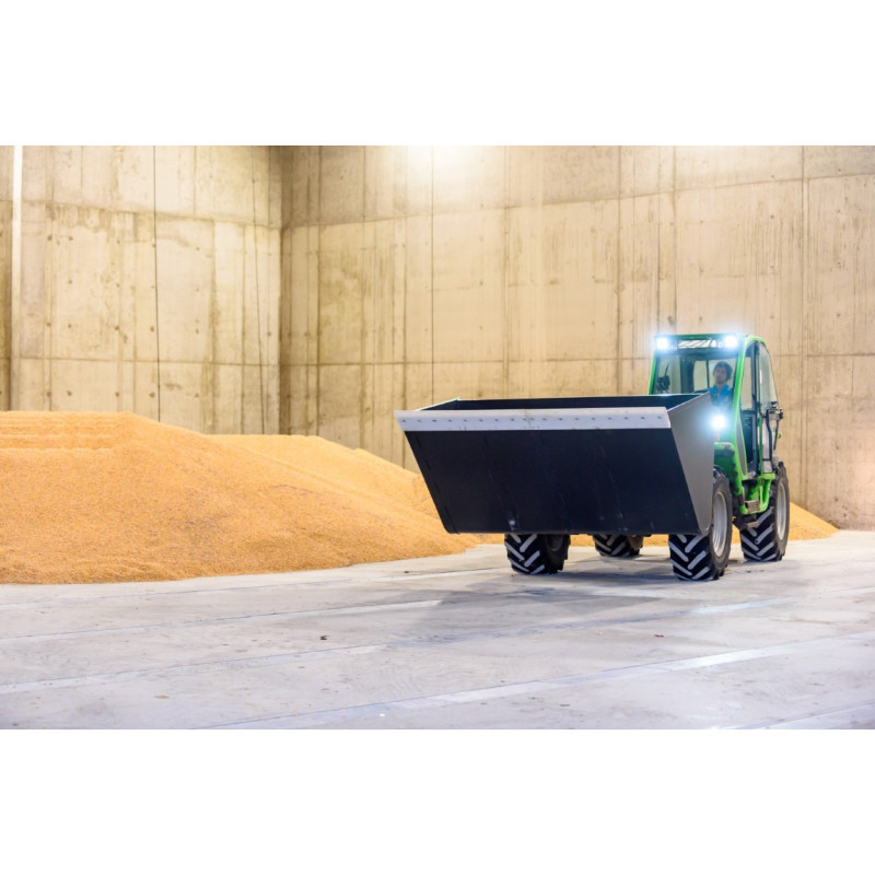 Rolled grain bucket