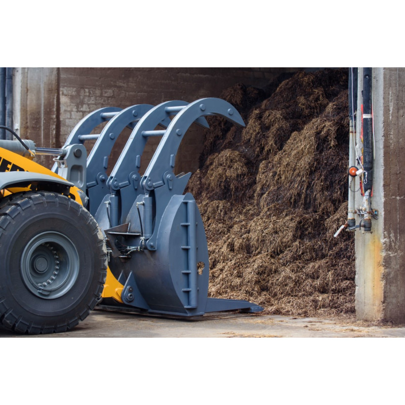 BIG crocodile grab for telehandler